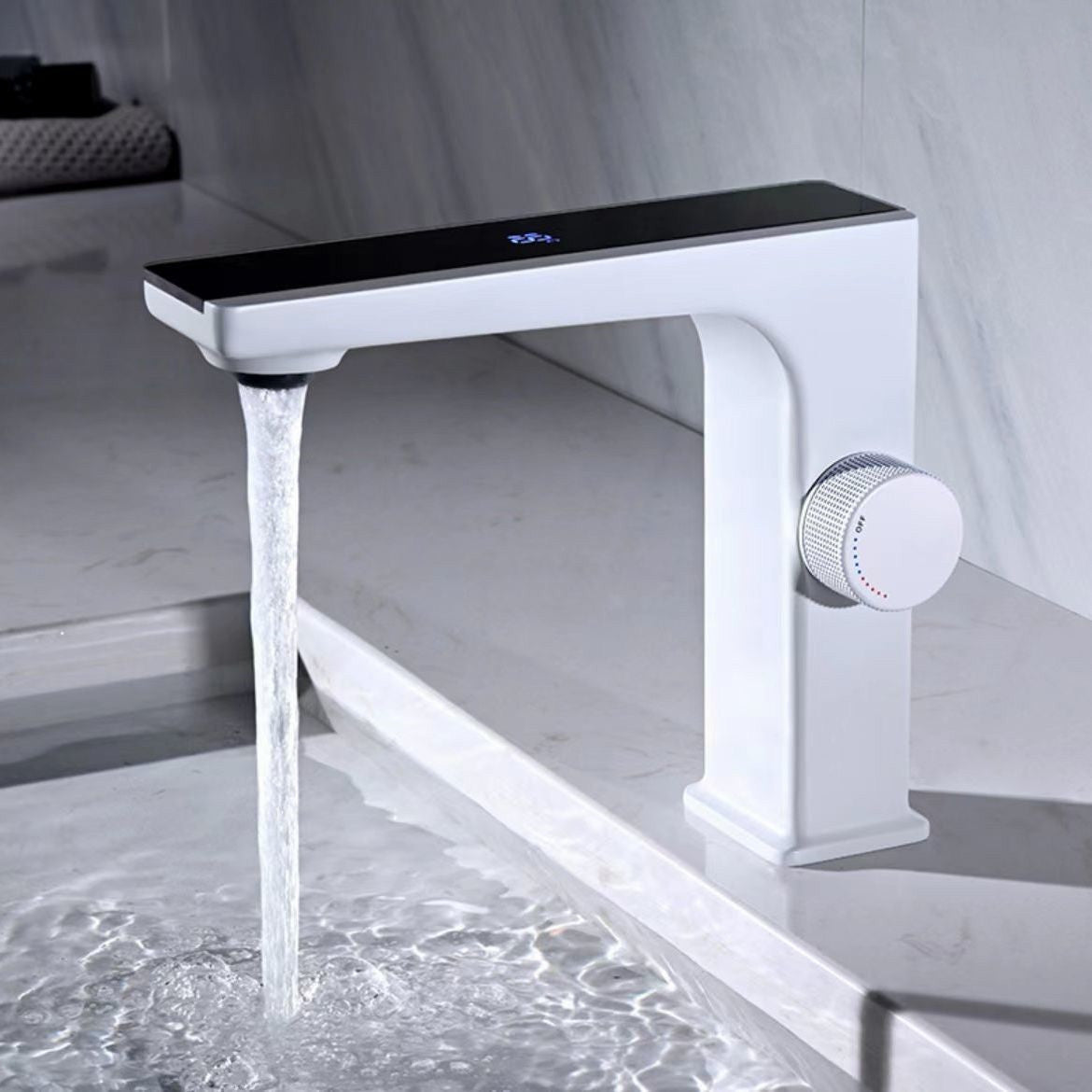 Tesrin M-T201 Basin Faucet with LED Temperature Sensor Screen